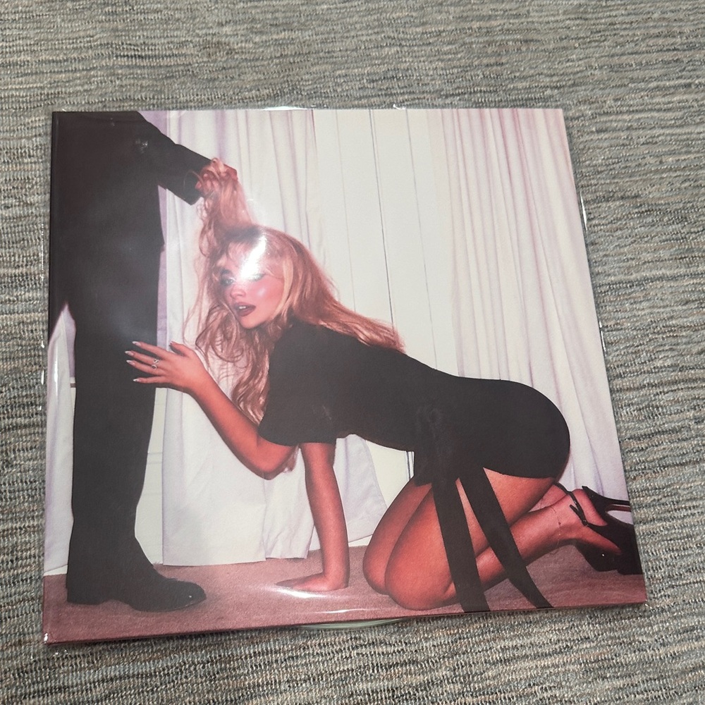 Sabrina Carpenter signed green vinyl insert